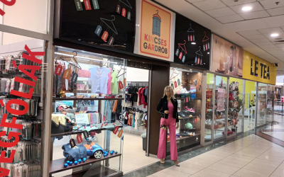 Vegyes ruházati üzlet nyílt a Duna Plazában